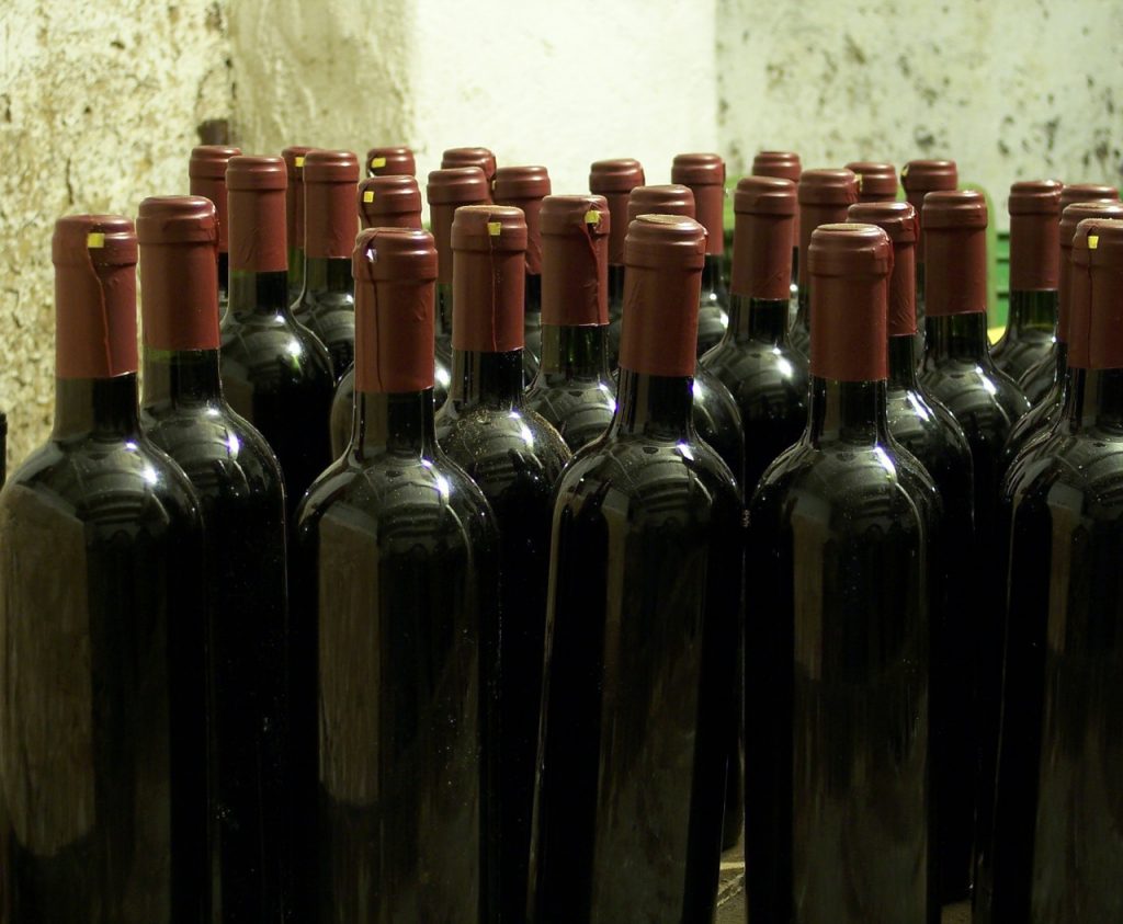 Cave à vin de service ou de vieillissement